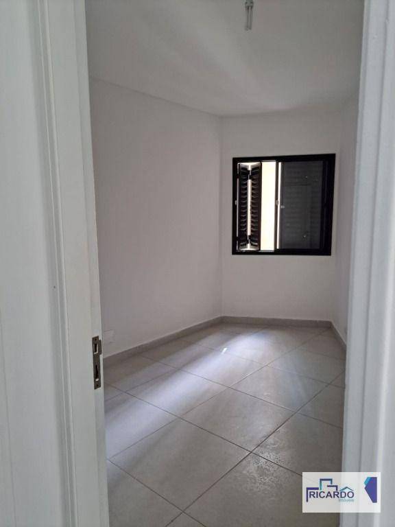 Apartamento à venda com 2 quartos, 60m² - Foto 7