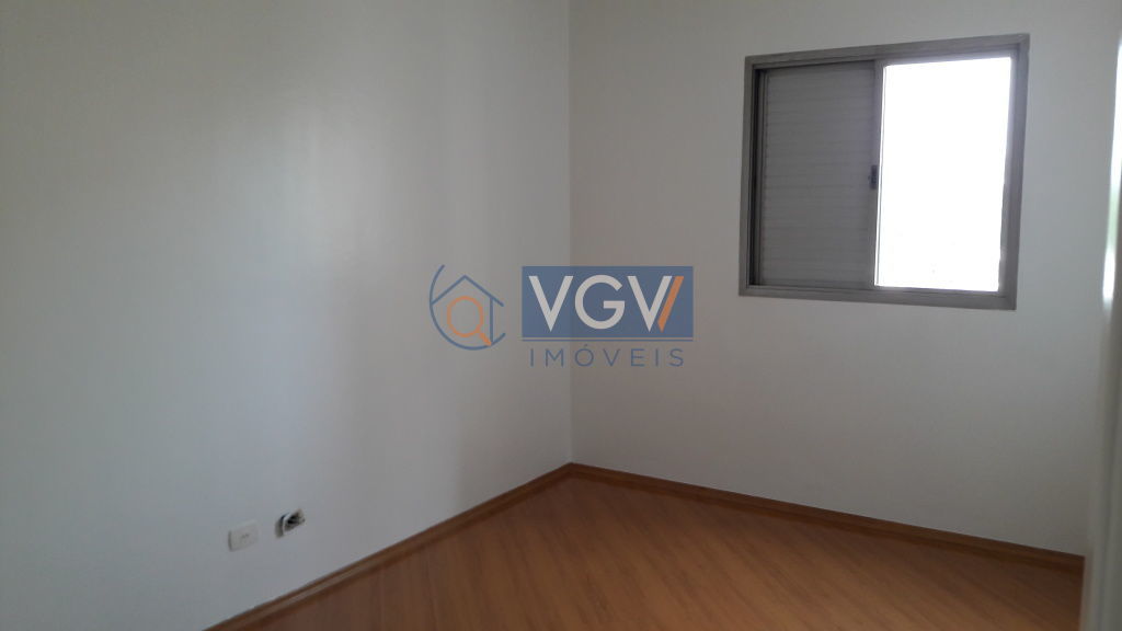 Apartamento à venda com 2 quartos, 66m² - Foto 2