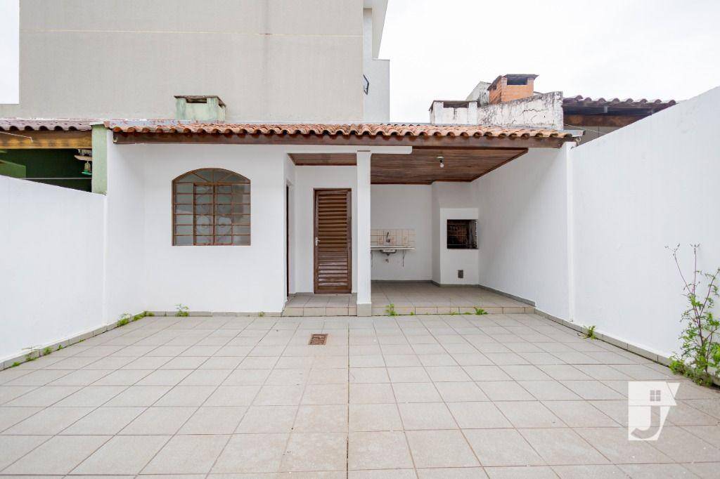 Sobrado para alugar com 3 quartos, 141m² - Foto 26