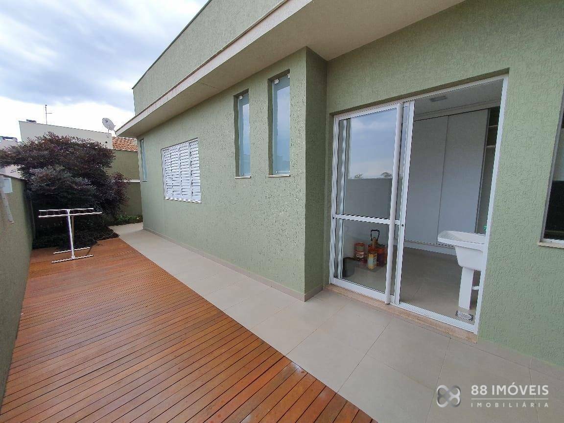 Casa de Condomínio à venda com 3 quartos, 212m² - Foto 30