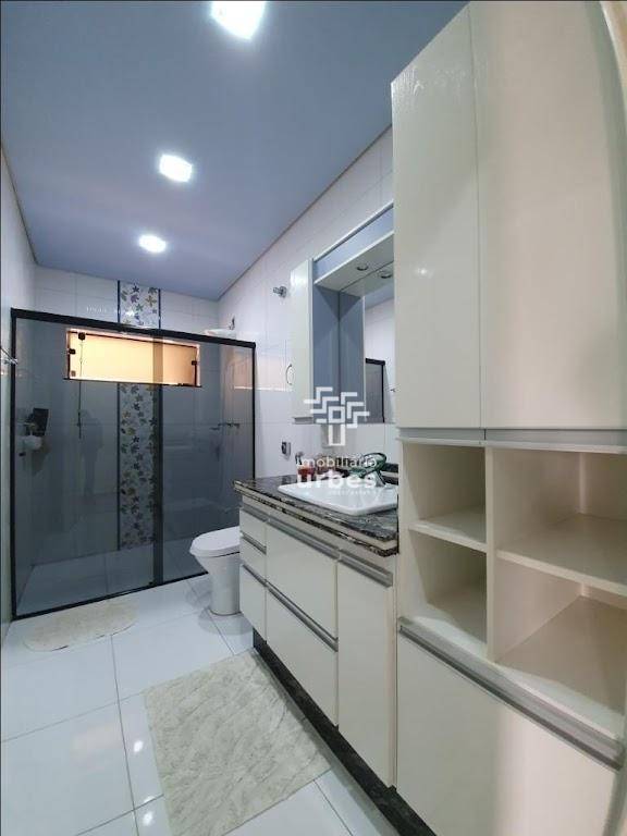 Casa, 4 quartos, 241 m² - Foto 11