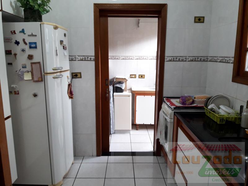 Casa à venda com 2 quartos, 300m² - Foto 15