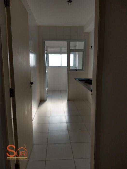 Apartamento à venda com 2 quartos, 67m² - Foto 7