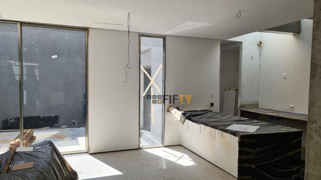 Casa à venda com 3 quartos, 300m² - Foto 41