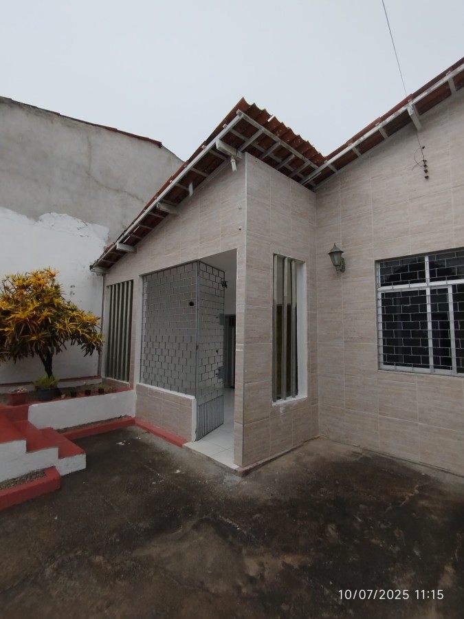 Apartamento para alugar com 3 quartos, 130m² - Foto 2