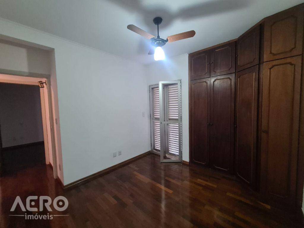 Apartamento à venda com 3 quartos, 107m² - Foto 11