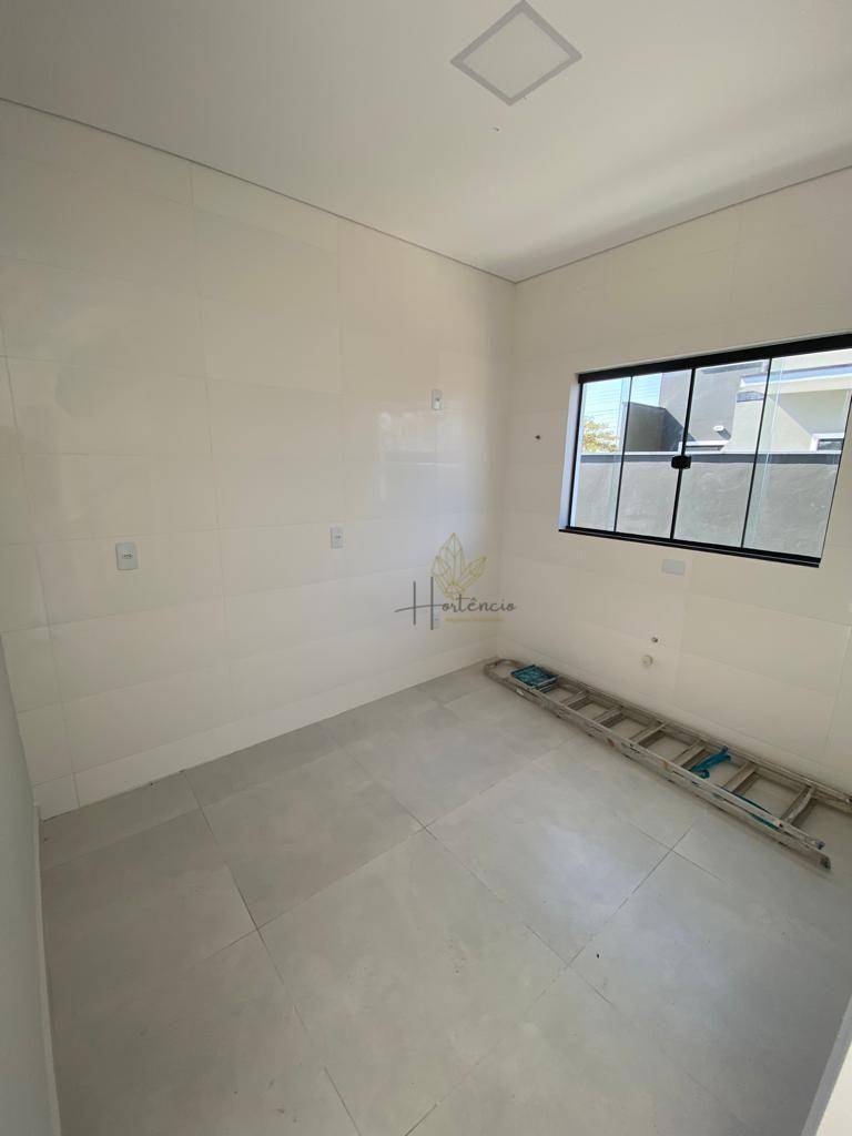 Casa à venda com 3 quartos, 98m² - Foto 19