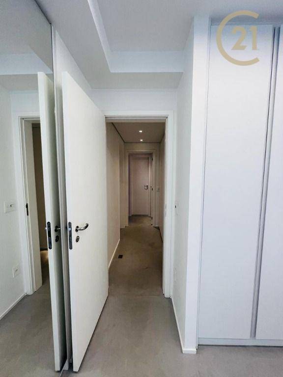 Apartamento à venda com 3 quartos, 241m² - Foto 30