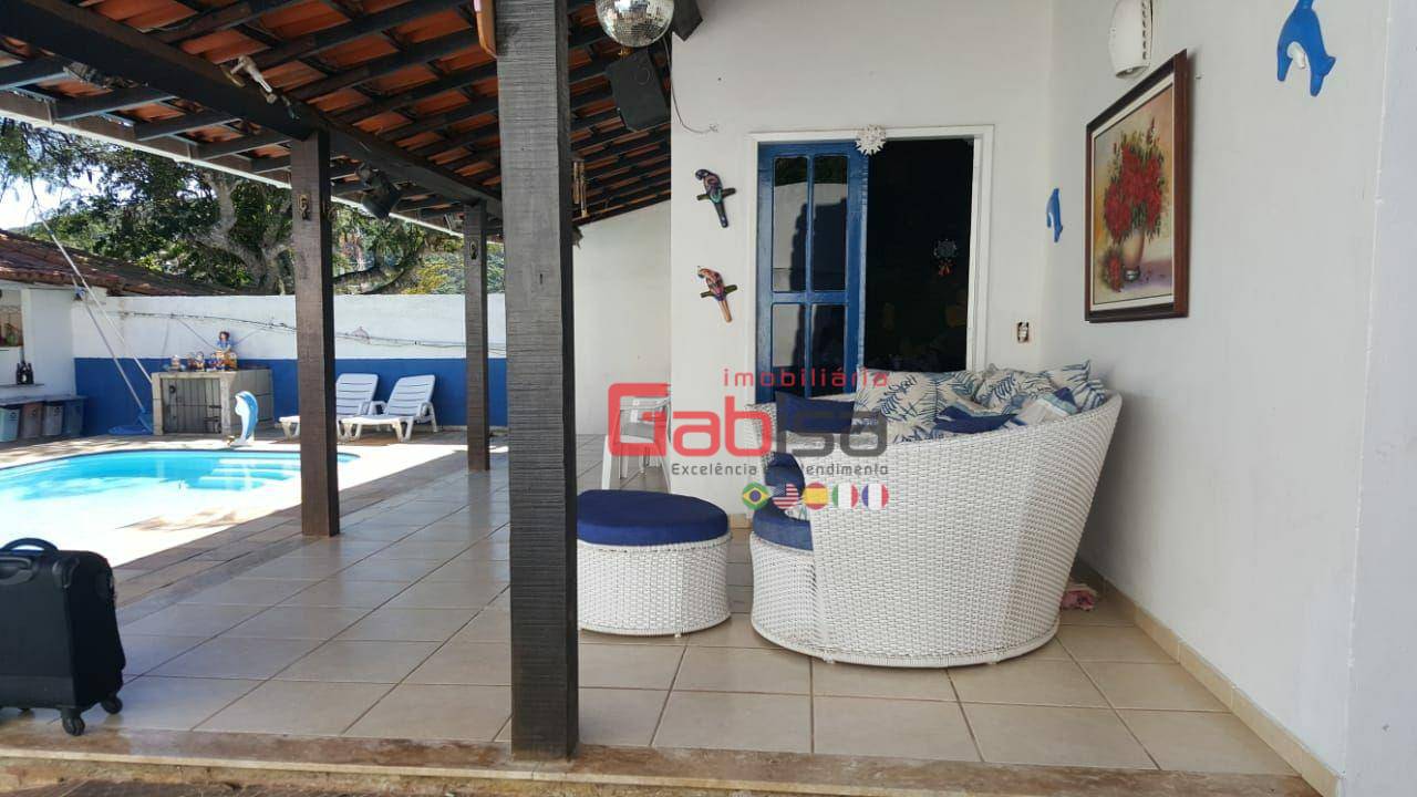 Casa à venda com 6 quartos, 260m² - Foto 6