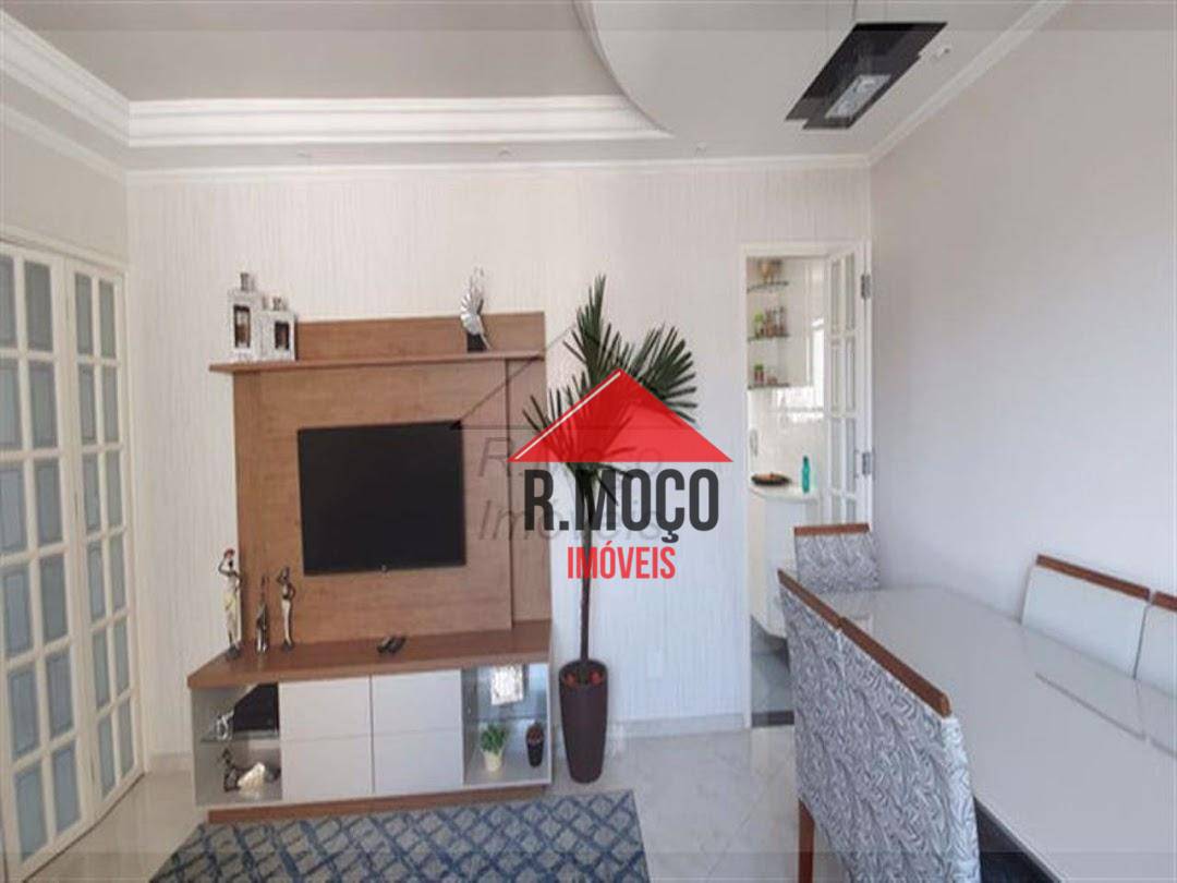 Apartamento à venda com 2 quartos, 70m² - Foto 3