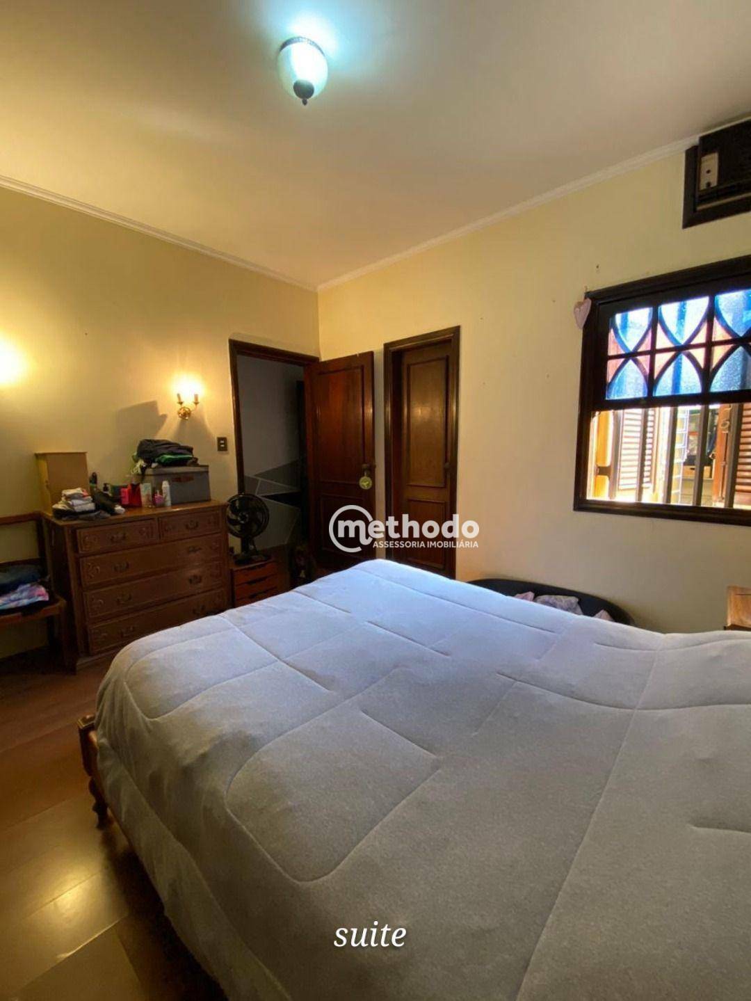 Casa à venda com 3 quartos, 200m² - Foto 14