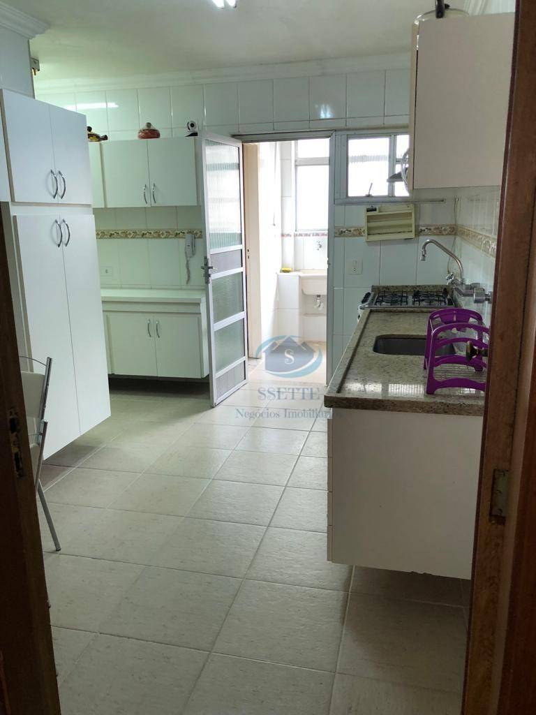 Apartamento à venda com 3 quartos, 135m² - Foto 15