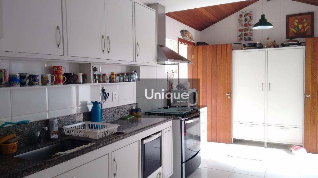 Casa à venda com 4 quartos, 360m² - Foto 21