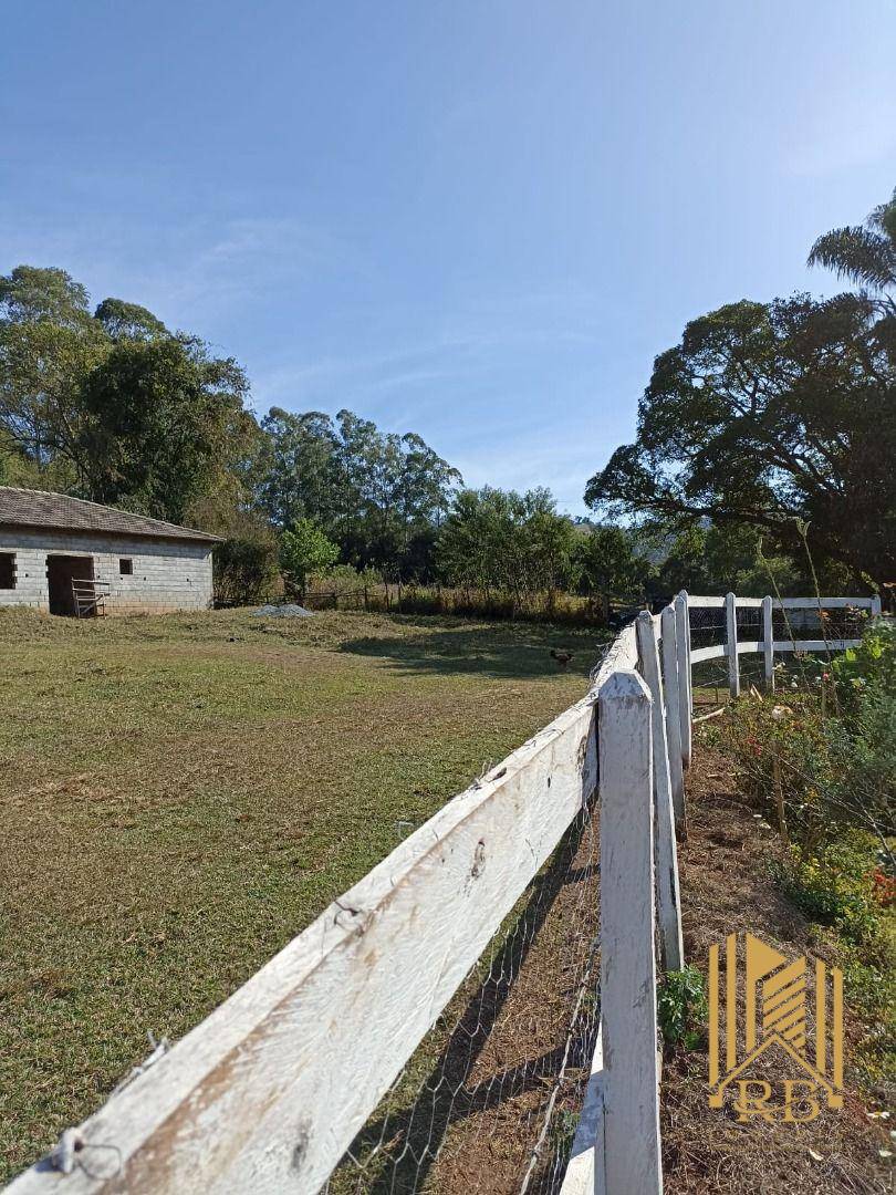 Chácara, 3 quartos, 7000 m² - Foto 1