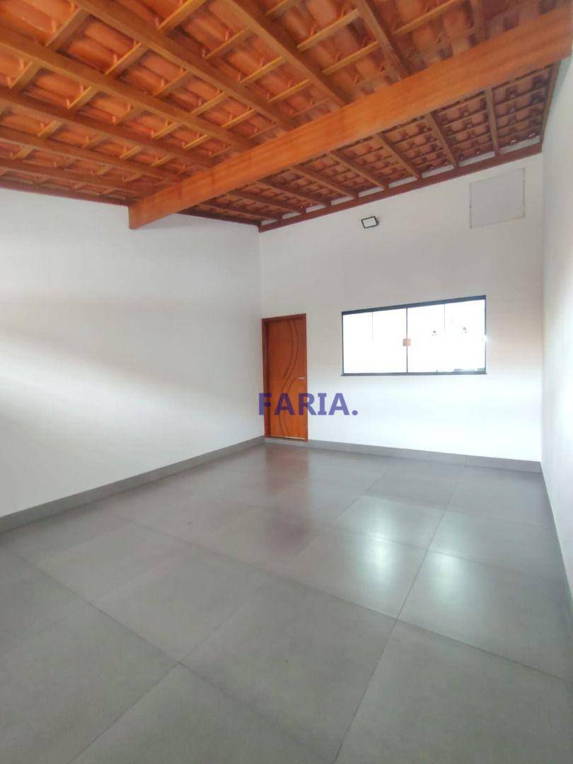 Casa, 2 quartos, 77 m² - Foto 1