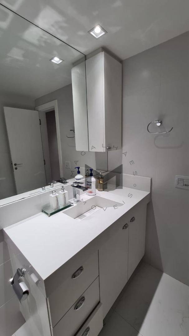 Apartamento à venda com 3 quartos, 130m² - Foto 22