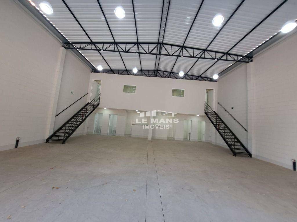 Depósito-Galpão-Armazém para alugar, 221m² - Foto 1
