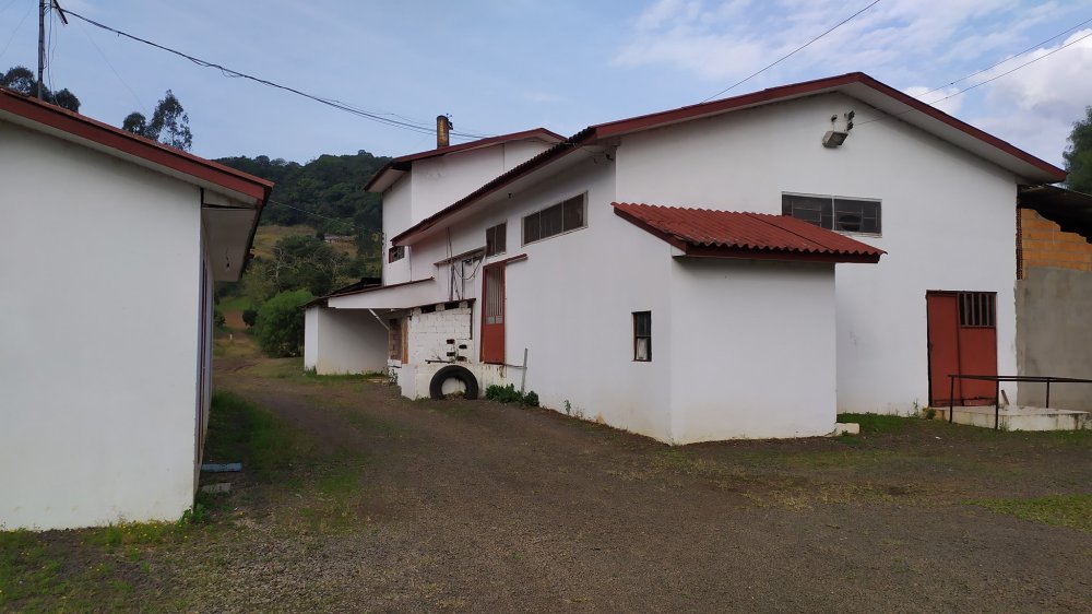 Fazenda à venda com 1 quarto, 2m² - Foto 3