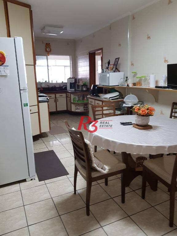 Apartamento à venda com 3 quartos, 159m² - Foto 4