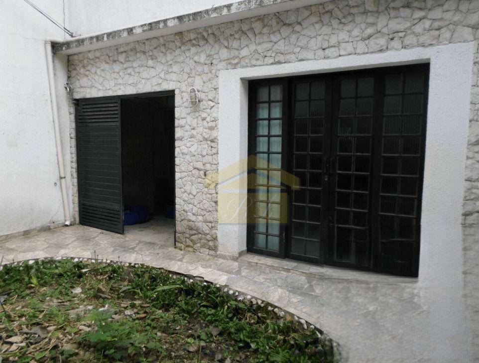 Sobrado à venda com 3 quartos, 140m² - Foto 1