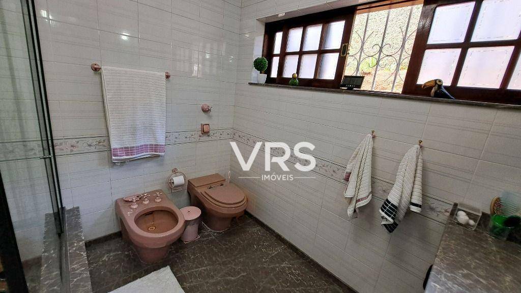 Casa à venda com 4 quartos, 142m² - Foto 24