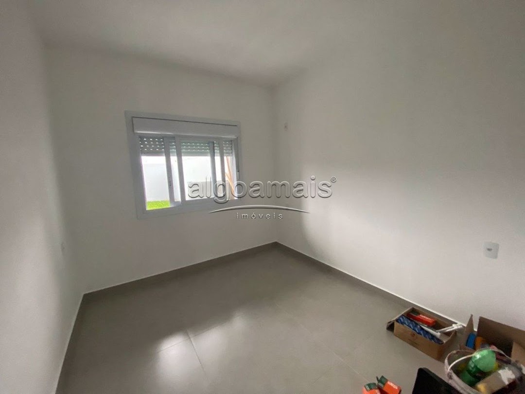 Casa à venda com 2 quartos, 55m² - Foto 11