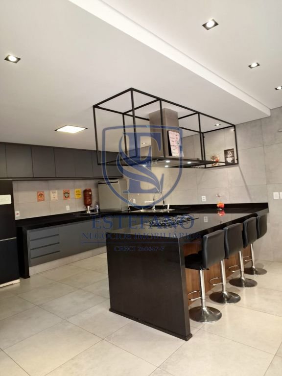 Casa à venda e aluguel com 3 quartos, 480m² - Foto 2