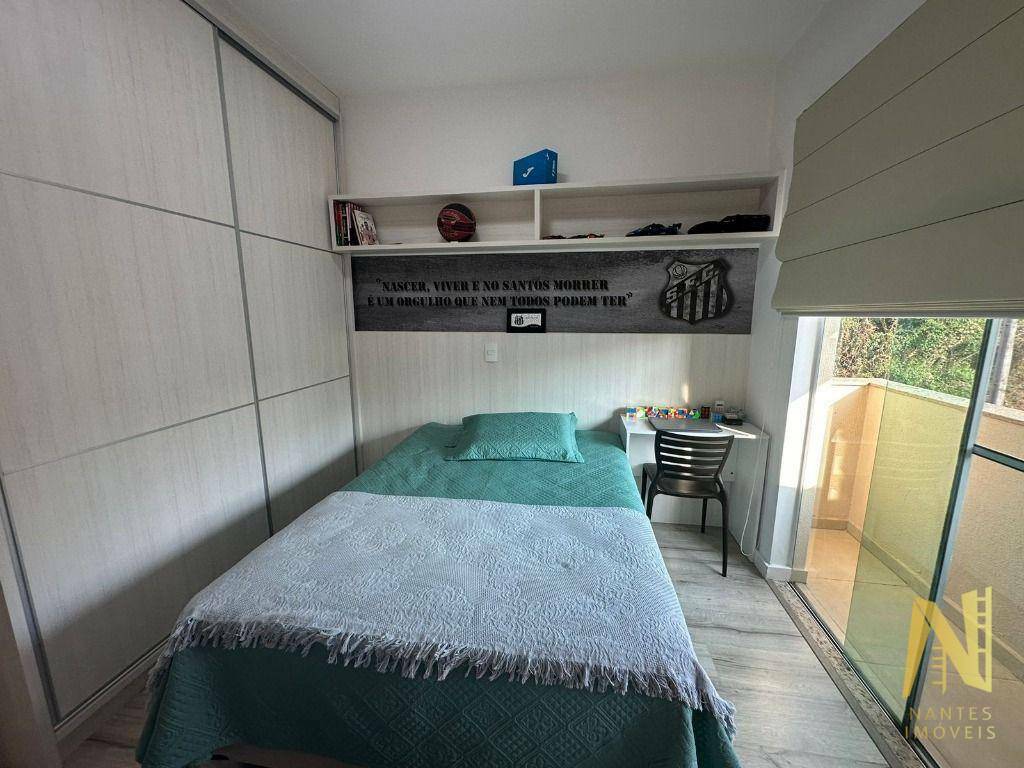 Casa de Condomínio à venda com 4 quartos, 234m² - Foto 14