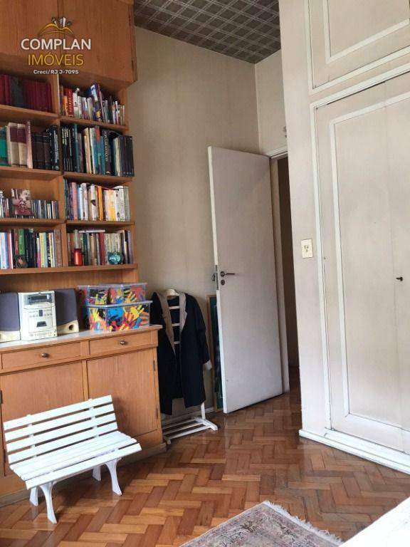 Apartamento à venda com 4 quartos, 191m² - Foto 8