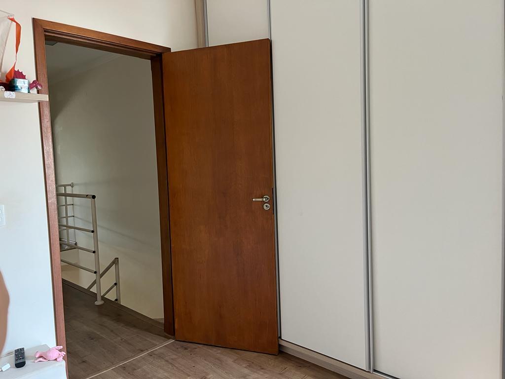 Casa à venda com 3 quartos, 141m² - Foto 11