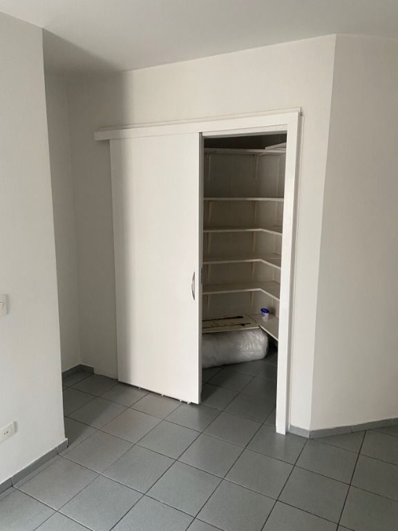 Apartamento para alugar com 5 quartos, 240m² - Foto 28