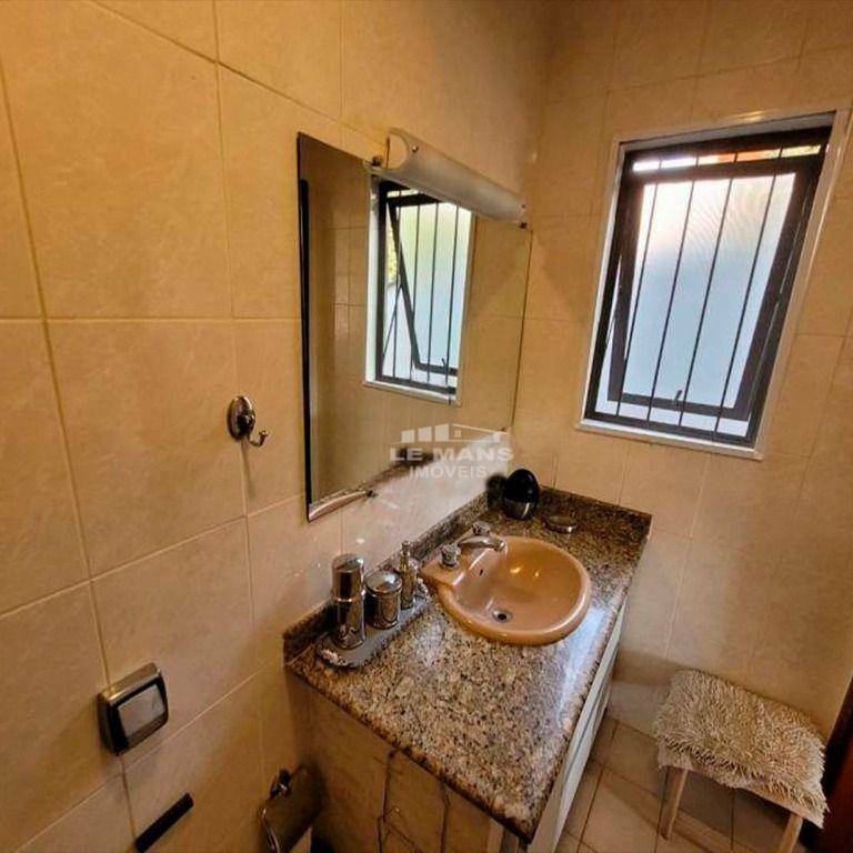 Casa à venda com 4 quartos, 238m² - Foto 3