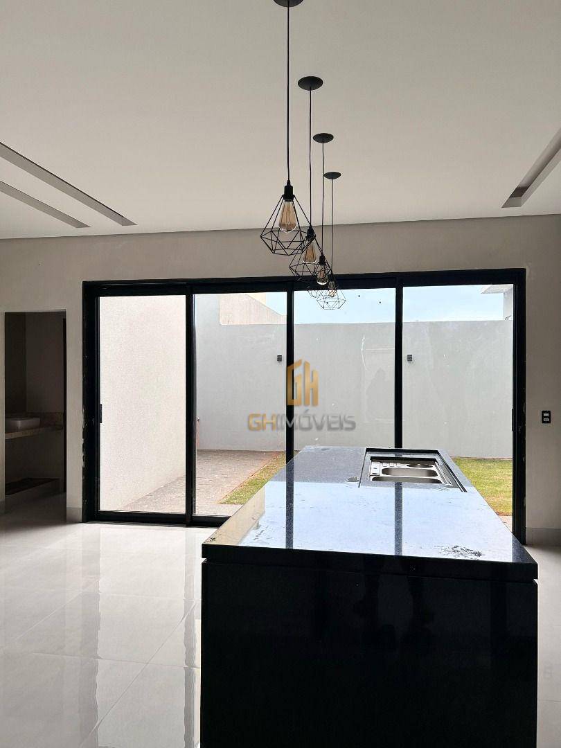 Casa à venda com 3 quartos, 170m² - Foto 4