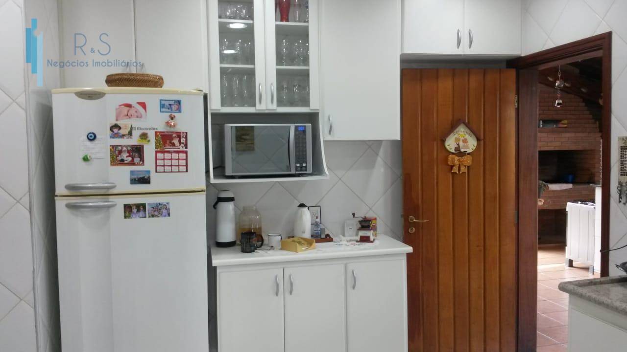 Casa de Condomínio à venda com 3 quartos, 400m² - Foto 16