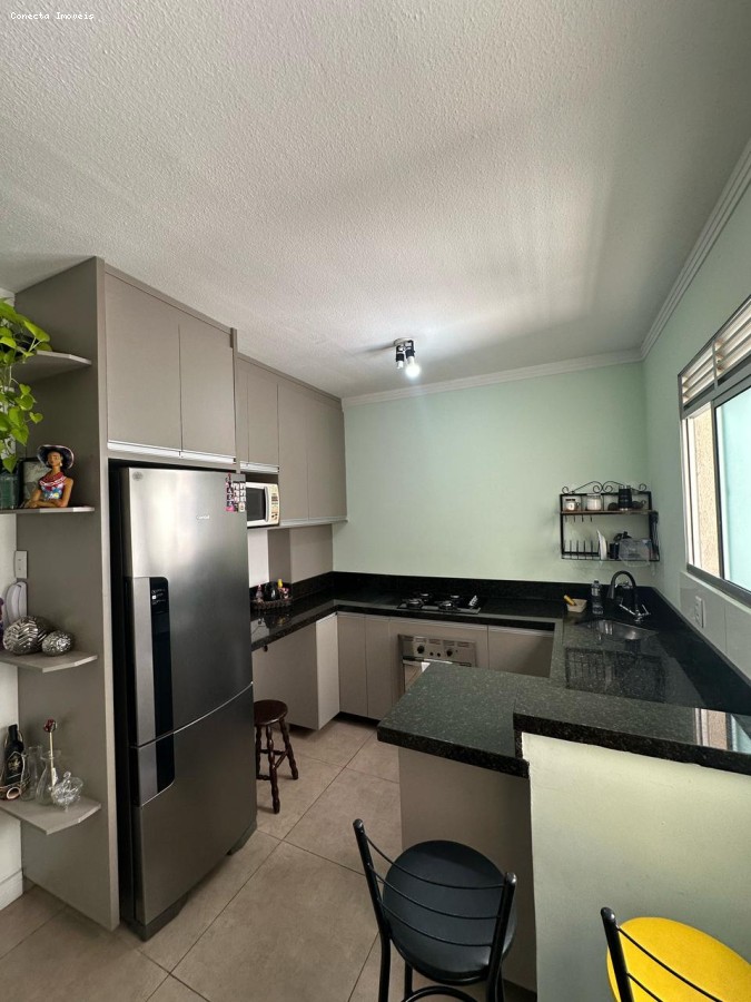 Apartamento à venda com 2 quartos, 44m² - Foto 10