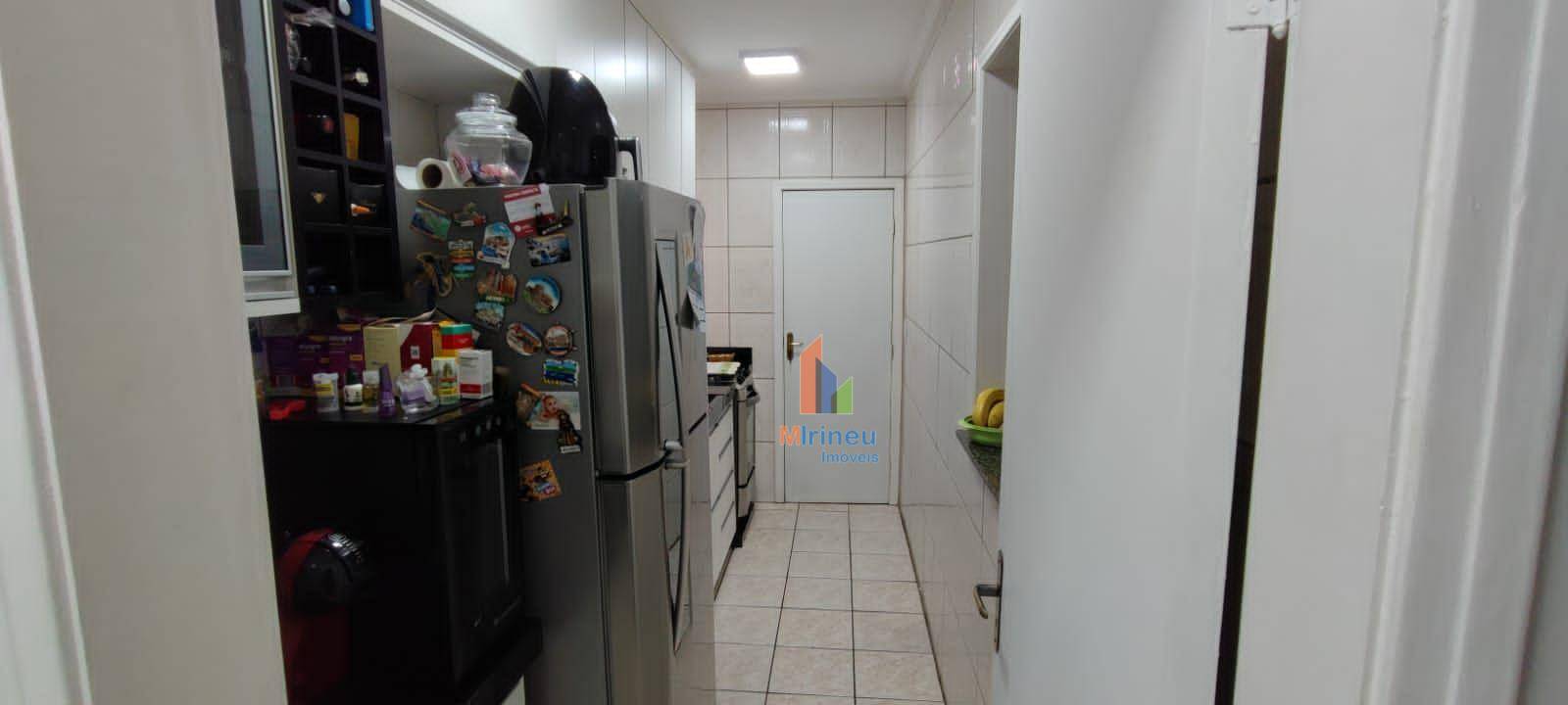 Apartamento à venda com 3 quartos, 77m² - Foto 6