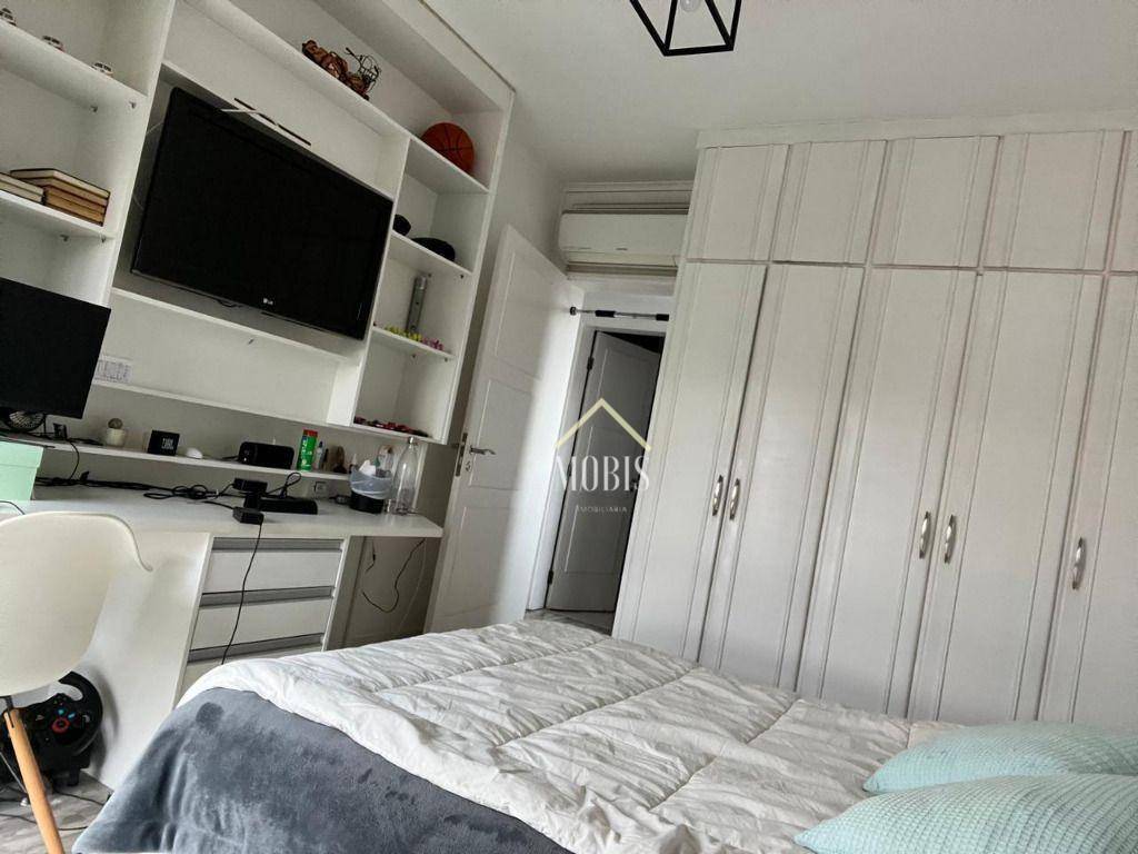 Apartamento à venda com 3 quartos, 191m² - Foto 19