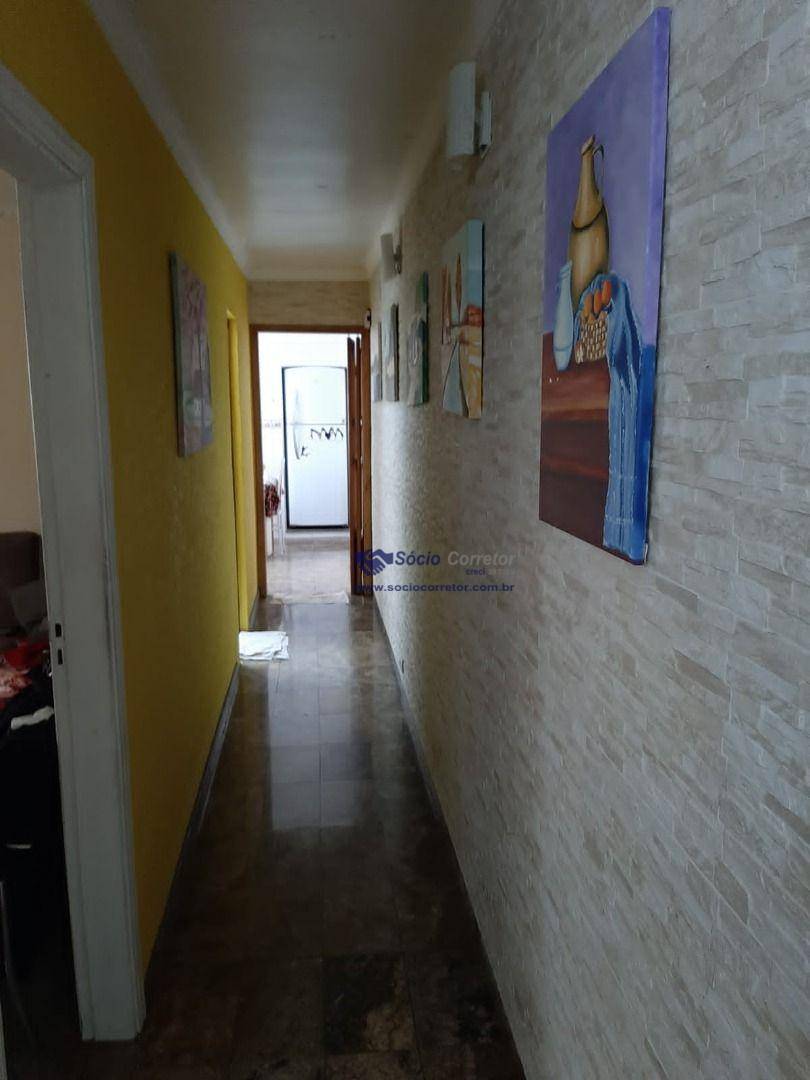 Sobrado à venda com 3 quartos, 300m² - Foto 14