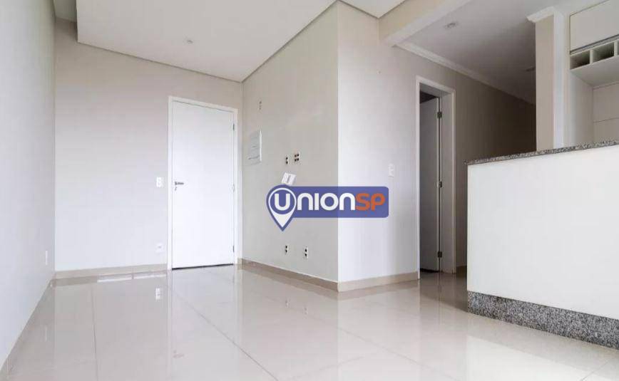 Apartamento à venda com 2 quartos, 55m² - Foto 3