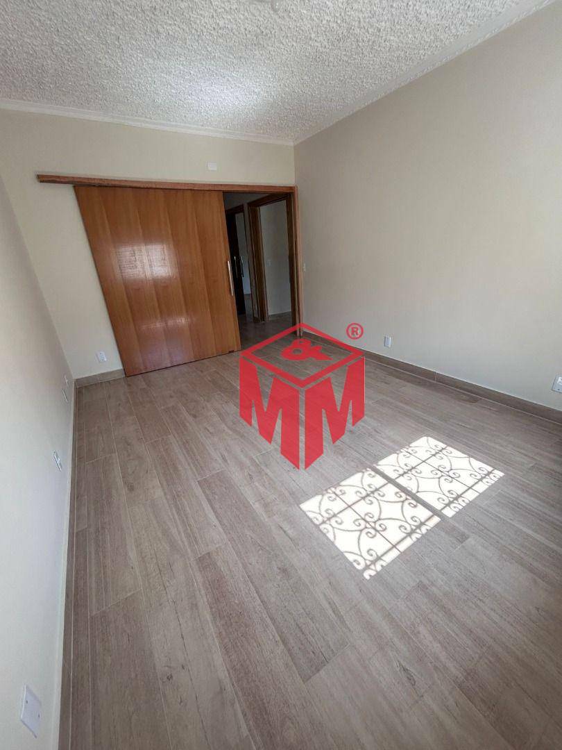 Casa à venda e aluguel com 4 quartos, 608m² - Foto 28