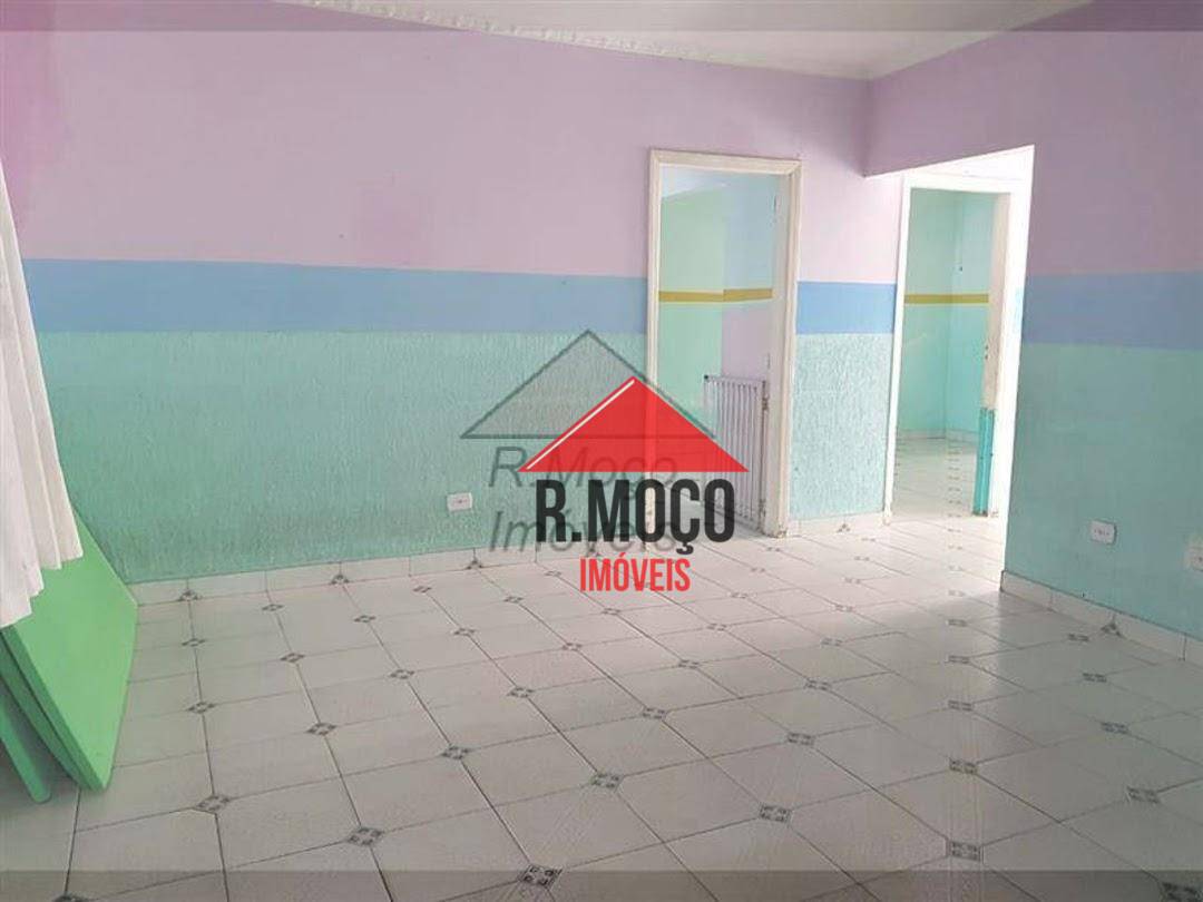 Sobrado à venda com 10 quartos, 219m² - Foto 51