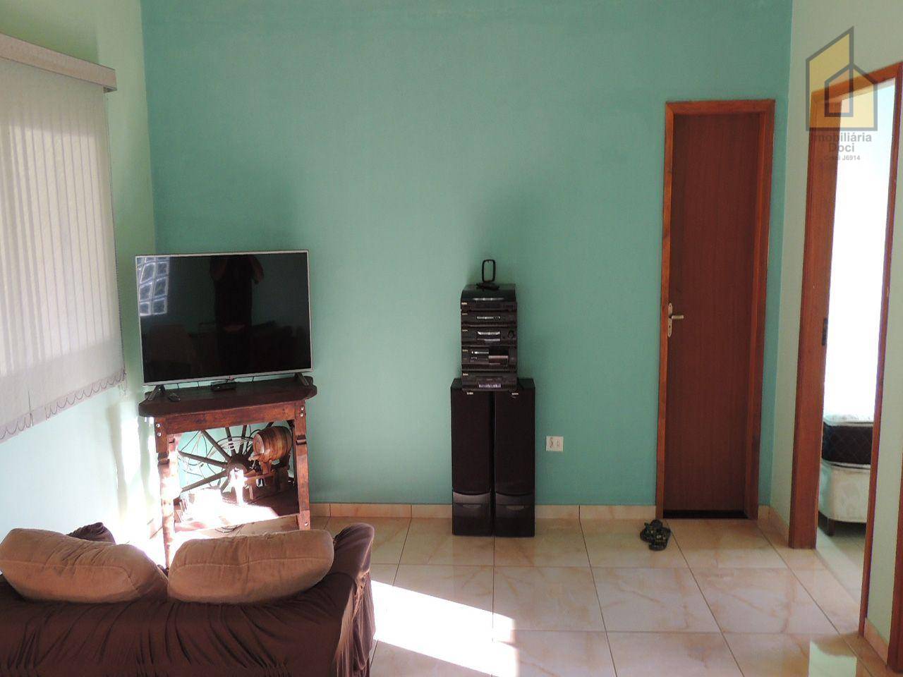 Chácara à venda com 3 quartos, 300m² - Foto 10