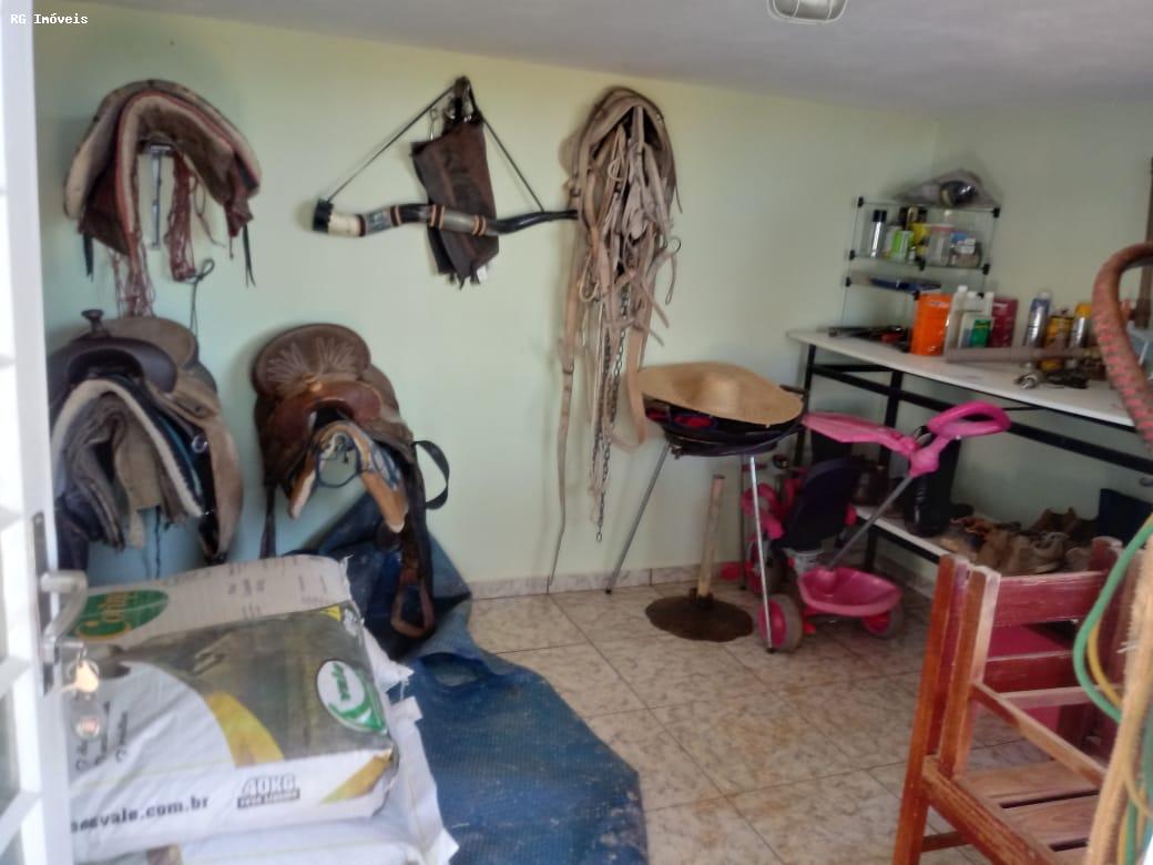 Sítio à venda com 3 quartos, 220m² - Foto 3