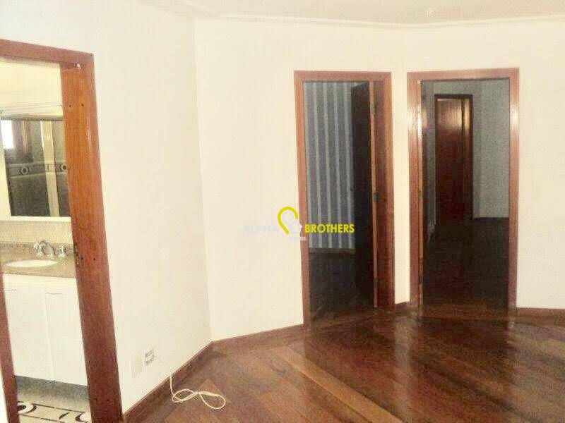 Casa de Condomínio à venda com 4 quartos, 398m² - Foto 22