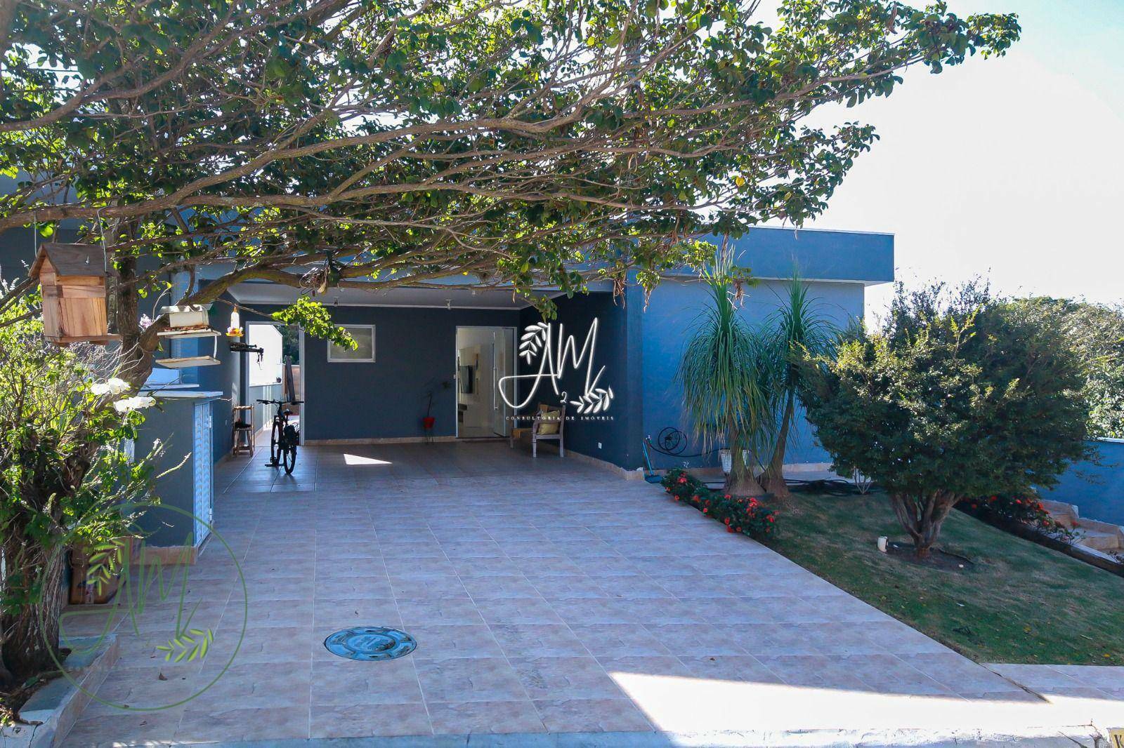 Casa de Condomínio à venda com 3 quartos, 235m² - Foto 2