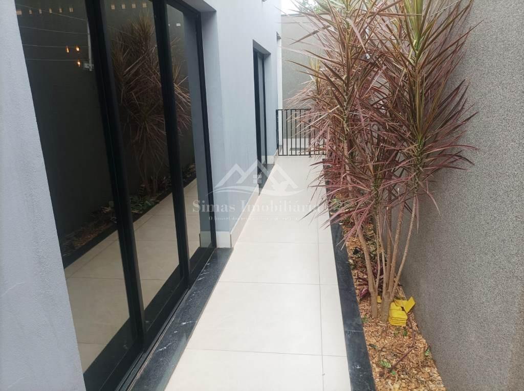 Casa à venda com 3 quartos, 180m² - Foto 4