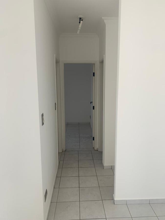 Apartamento à venda com 2 quartos, 61m² - Foto 4