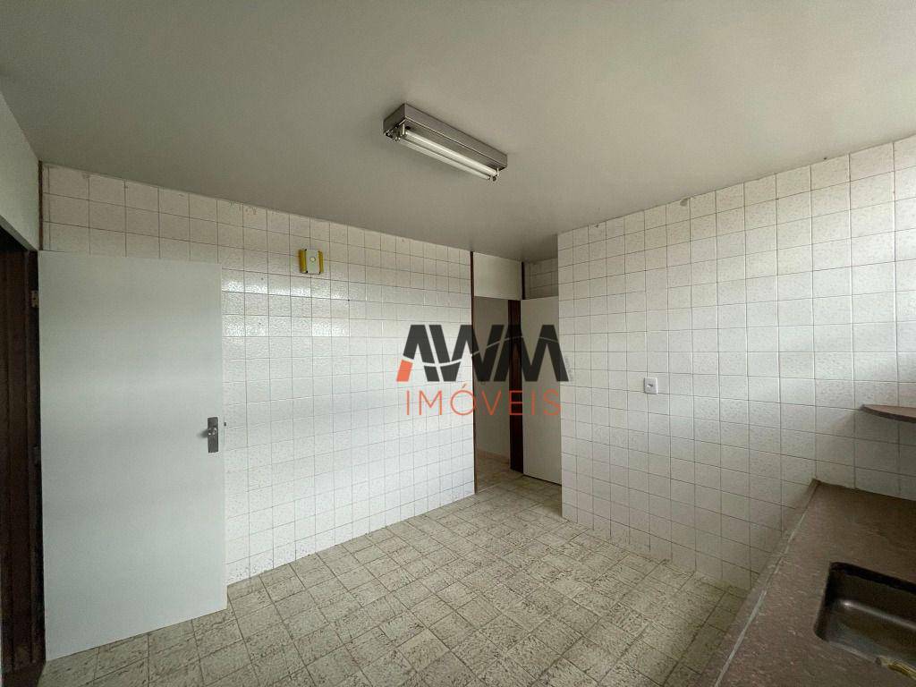 Apartamento à venda com 3 quartos, 142m² - Foto 15