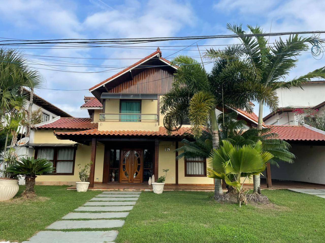 Casa de Condomínio à venda e aluguel com 4 quartos, 240m² - Foto 2