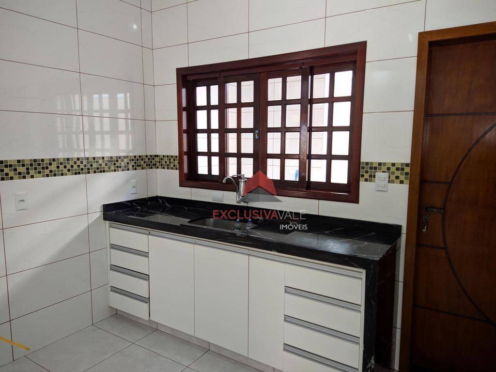 Casa à venda e aluguel com 3 quartos, 310m² - Foto 11